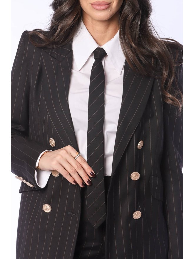 TGH CRAVATA LOS ANGELES