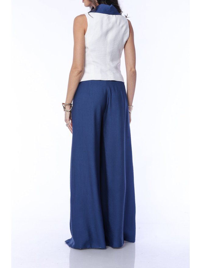 TGH LEISURE POINTED COLLAR VEST