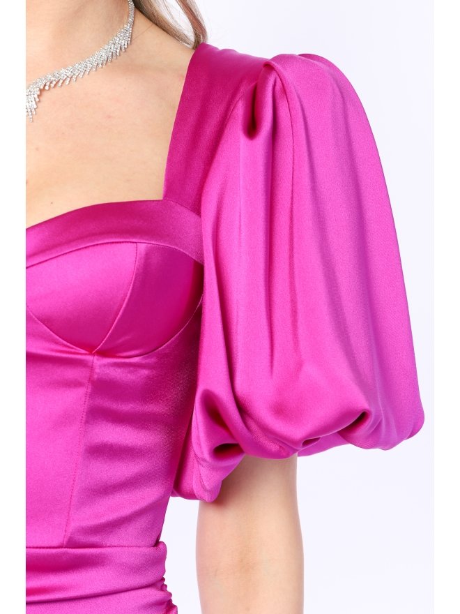 TGH ROCHIE MINI DIN SATIN DRAMA CU SPATE DECUPAT SI DRAPAJE